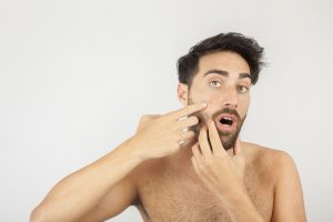Facial wajah pria di RSa Aesthetic Clinic Banjaran – maskulin dan aman 