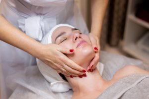 facial wajah pria di bandung